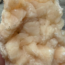 Chargez l'image dans la visionneuse de la galerie, <transcy>Apophyllite avec Stilbite et Chlorite Verte</transcy>