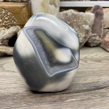 Load image into Gallery viewer, Orca Agate Stone Freeform ~ 4.36" x 3.69" x 2.11"