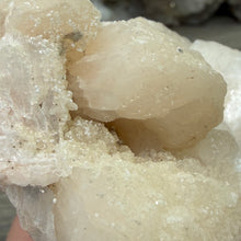 Chargez l'image dans la visionneuse de la galerie, <transcy>Apophyllite avec Stilbite et Chlorite Verte</transcy>