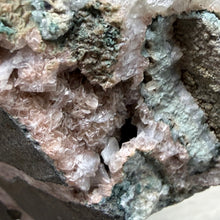 Cargar imagen en el visor de la galería, Apophyllite/Zeolite Cluster #15