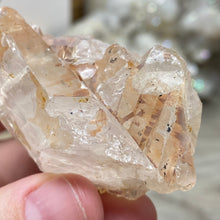Bild in Galerie-Viewer laden, Red / Tangerine Quartz Cluster #64