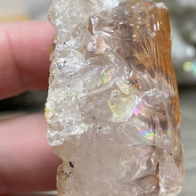 Bild in Galerie-Viewer laden, Red / Tangerine Quartz Cluster #64