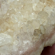 Bild in Galerie-Viewer laden, Apophyllite/Zeolite Cluster #31