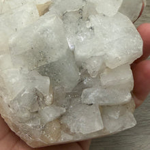 Bild in Galerie-Viewer laden, Apophyllite/Zeolite Cluster #32