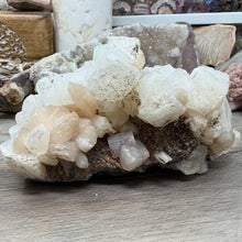 Bild in Galerie-Viewer laden, Apophyllite/Zeolite Cluster #32