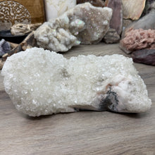 Bild in Galerie-Viewer laden, Apophyllite/Zeolite Cluster #33