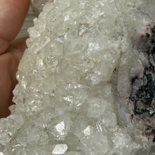 Bild in Galerie-Viewer laden, Apophyllite/Zeolite Cluster #33