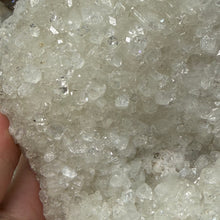Bild in Galerie-Viewer laden, Apophyllite/Zeolite Cluster #33