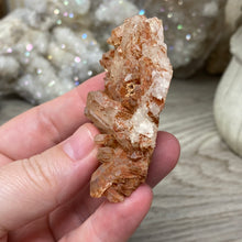 Bild in Galerie-Viewer laden, Red / Tangerine Quartz Cluster #83