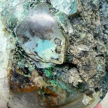Bild in Galerie-Viewer laden, Chrysocolla, Malachite and Quartz Semi Polished X-Large Egg