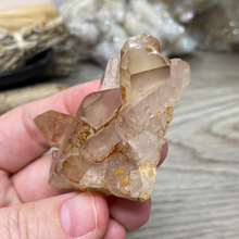 将图像加载到图库查看器中,Red / Tangerine Quartz Cluster #57