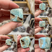 将图像加载到图库查看器中,Blue Aragonite Large to X-Large Tumble