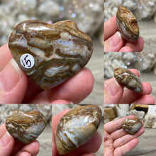 Bild in Galerie-Viewer laden, Ocean Jasper Pocket Hearts