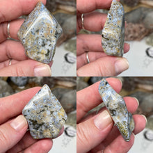 将图像加载到图库查看器中,Ocean Jasper Medium Rough Tumbles
