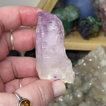 Load and play video in Gallery viewer, Vera Cruz Amethyst Point #29