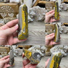 Bild in Galerie-Viewer laden, Bumblebee Jasper Obelisk Towers