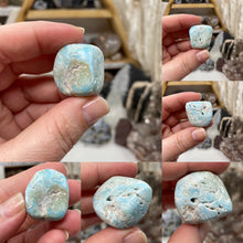 Bild in Galerie-Viewer laden, Blue Aragonite Medium Tumble