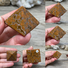 Bild in Galerie-Viewer laden, Ocean Jasper 1"-1.5" Small Pyramids