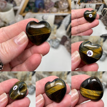 Bild in Galerie-Viewer laden, Blue Tiger Eye 1" Hearts