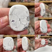 Load image into Gallery viewer, Howlite Smooth Palm Stones