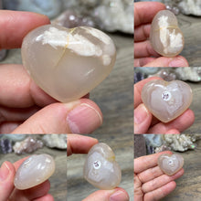 Bild in Galerie-Viewer laden, Flower Agate 1.25" Pocket Hearts