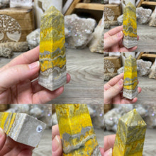 Bild in Galerie-Viewer laden, Bumblebee Jasper Obelisk Towers