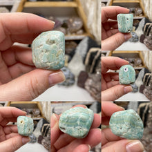 将图像加载到图库查看器中,Blue Aragonite Large to X-Large Tumble