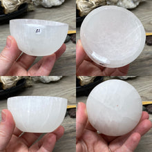Load image into Gallery viewer, Selenite 2.7" Bowls