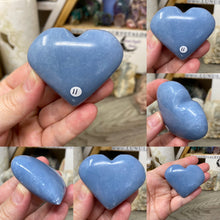Bild in Galerie-Viewer laden, Angelite Heart Palm Stones