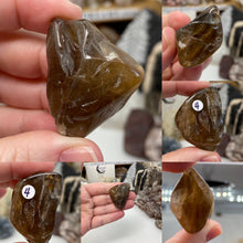Bild in Galerie-Viewer laden, Amphibole Included Quartz Large/X-Large Rough Tumbles