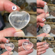 Bild in Galerie-Viewer laden, Clear Quartz 1" Hearts