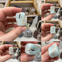 将图像加载到图库查看器中,Blue Aragonite Large to X-Large Tumble