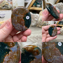 将图像加载到图库查看器中,Ocean Jasper Worry Palm Stones