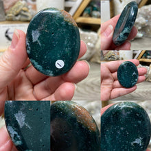 将图像加载到图库查看器中,Ocean Jasper Worry Palm Stones