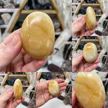 Chargez l'image dans la visionneuse de la galerie, Honey Calcite Palm Stones