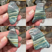 Bild in Galerie-Viewer laden, Ocean Jasper Large Rough Tumbles