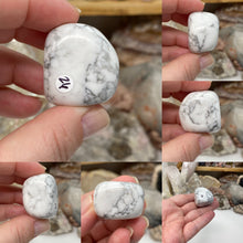 Bild in Galerie-Viewer laden, Howlite 20-25mm Tumbles (Medium to Large Size)