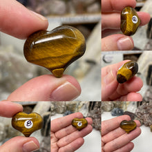 Chargez l'image dans la visionneuse de la galerie, Tiger Eye Cartoon 1" Hearts