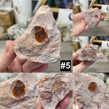Bild in Galerie-Viewer laden, Rough Mexican Fire Opal in Matrix - Under 90g