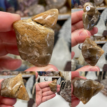 Bild in Galerie-Viewer laden, Amphibole Included Quartz Large Rough Tumbles
