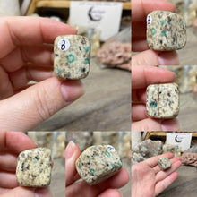Bild in Galerie-Viewer laden, K2 Azurite Large Tumbles