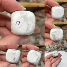 Bild in Galerie-Viewer laden, Howlite 20-25mm Tumbles (Medium to Large Size)
