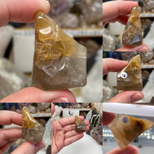 Bild in Galerie-Viewer laden, Amphibole Included Quartz Large Rough Tumbles