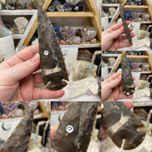 Bild in Galerie-Viewer laden, Jasper Variety 5" Arrowhead Replicas