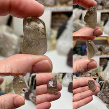Bild in Galerie-Viewer laden, Amphibole Included Quartz Medium Rough Tumbles