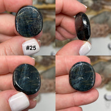 Bild in Galerie-Viewer laden, Blue Tiger Eye 1" Coin Size Pocket Stone