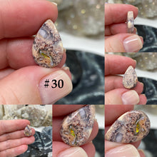 Bild in Galerie-Viewer laden, Mexican Fire Opal in Matrix Cabs Under 2 Grams