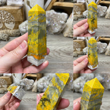 Bild in Galerie-Viewer laden, Bumblebee Jasper Obelisk Towers