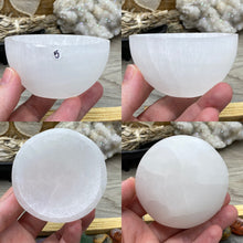 Load image into Gallery viewer, Selenite 2.7" Bowls
