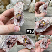 Bild in Galerie-Viewer laden, Rough Mexican Fire Opal in Matrix - Under 70g